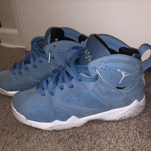 Air Jordan Pantone 7’s